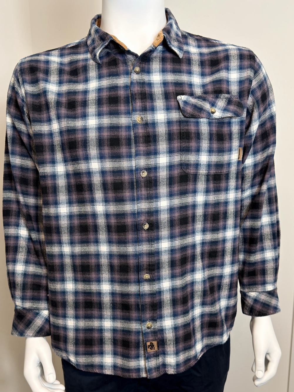 Legendary Whitetails Buck Camp Mens XL Blue Plaid Flannel Snap Front